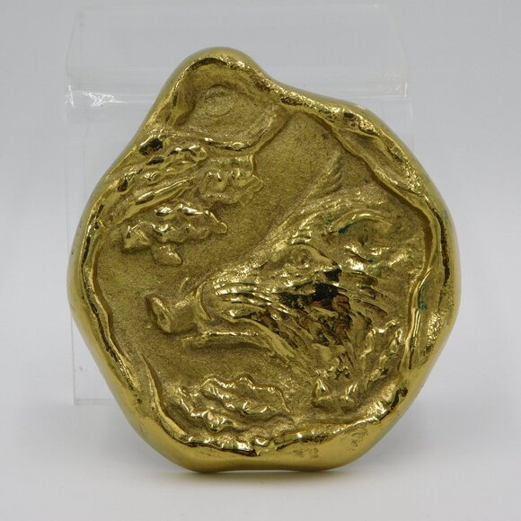 Boar's Head Resort Brass Paperweight | Vintage | Charlottesville | UVA | EUC - Picture 1 of 4